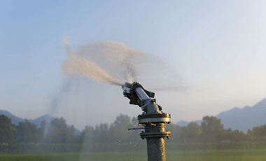closeup-selective-focus-shot-automatic-watering-system 1 (1)